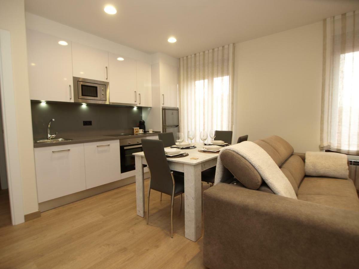 Apartamentos M.Bell León Exteriör bild
