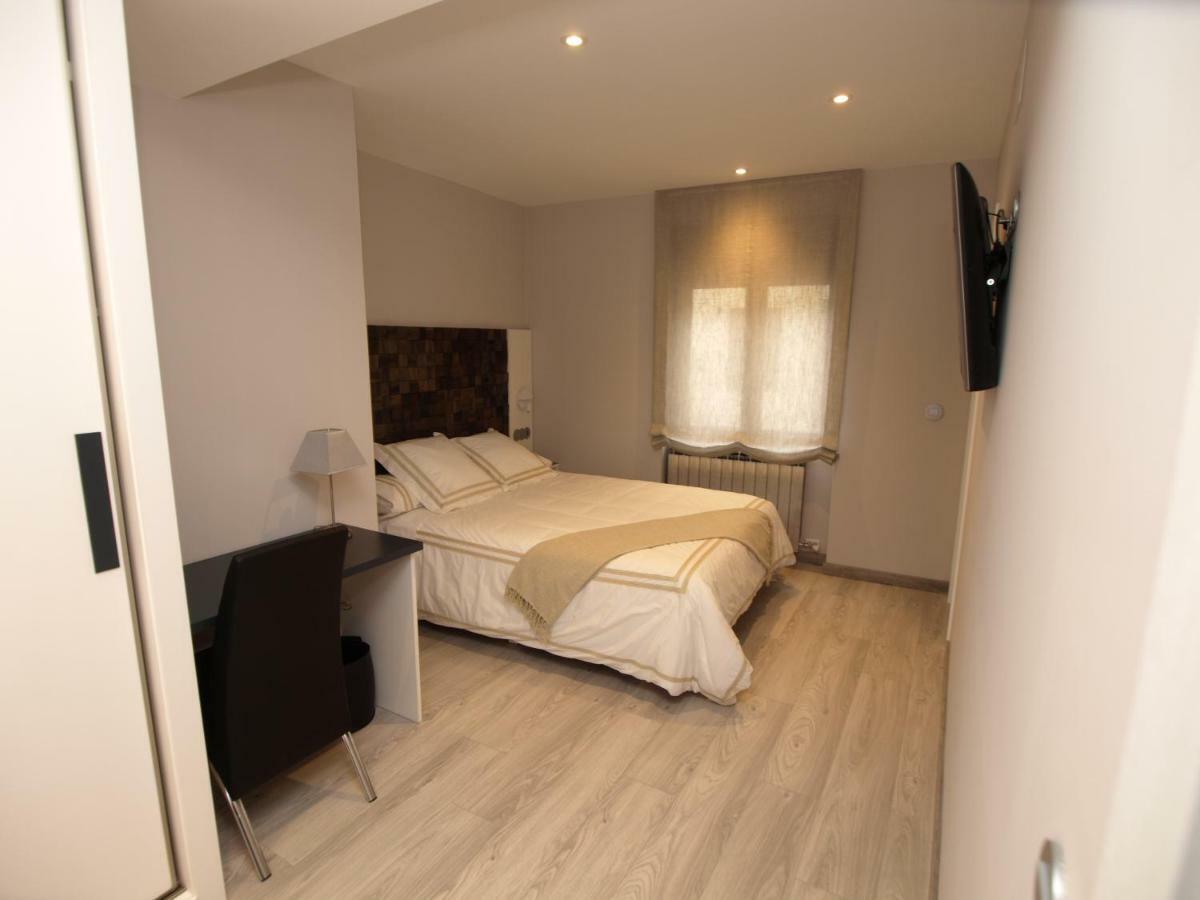 Apartamentos M.Bell León Exteriör bild