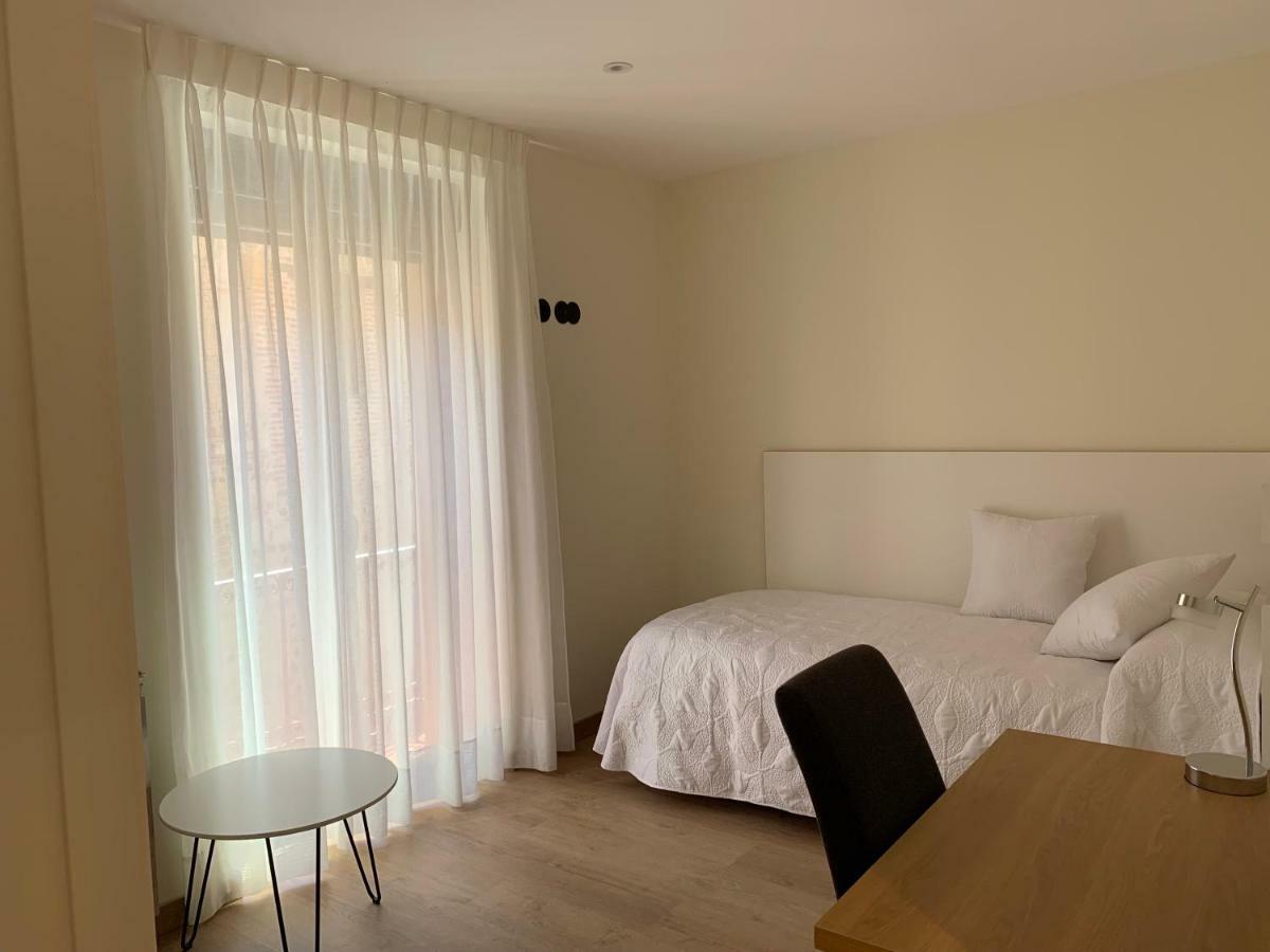 Apartamentos M.Bell León Exteriör bild